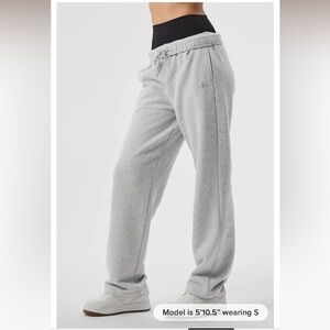 Alo Accolade Straight Leg Sweatpant $118 Size Small